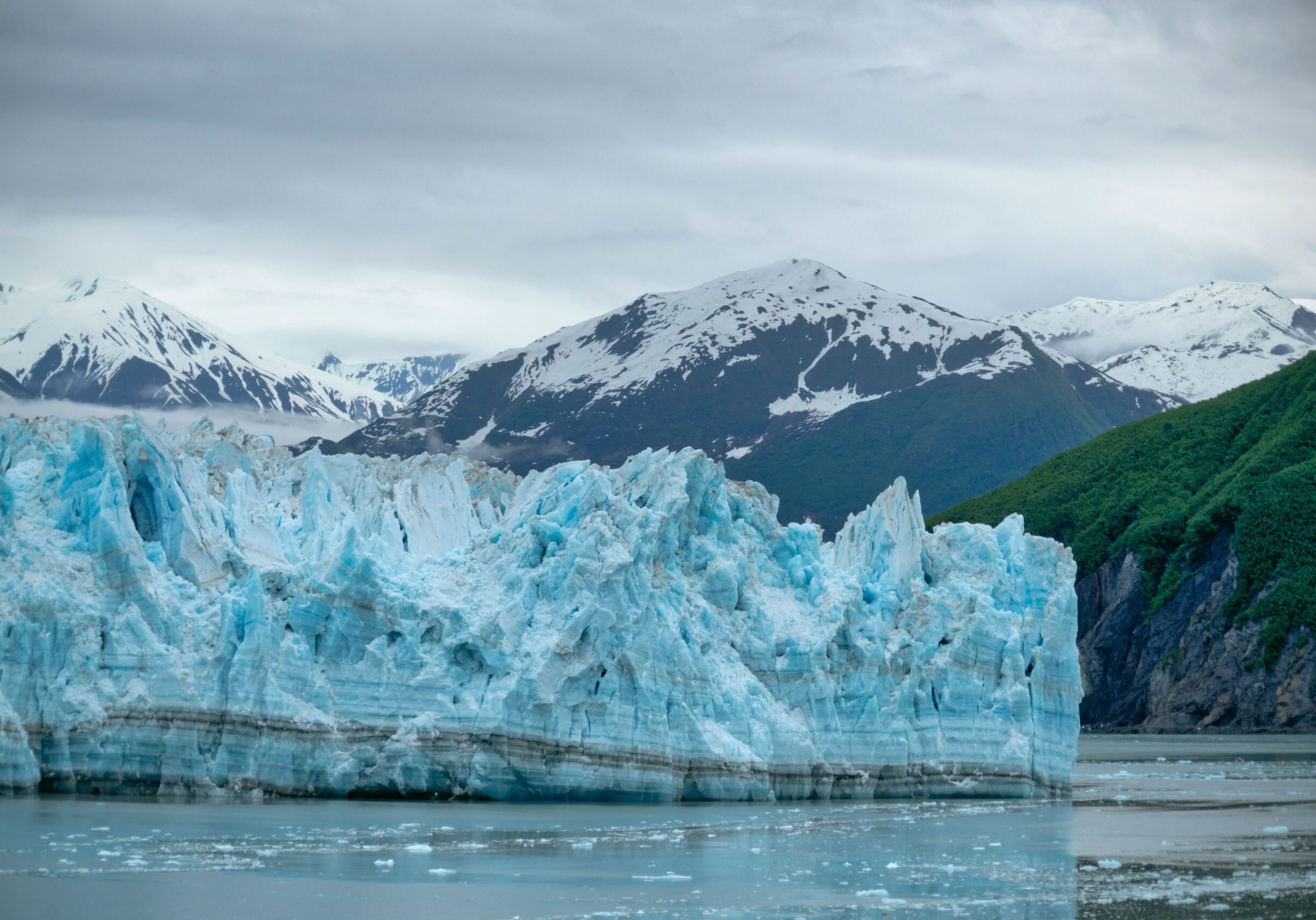 Alaska Glacier-Photo by Peter Hansen on Unsplash-2